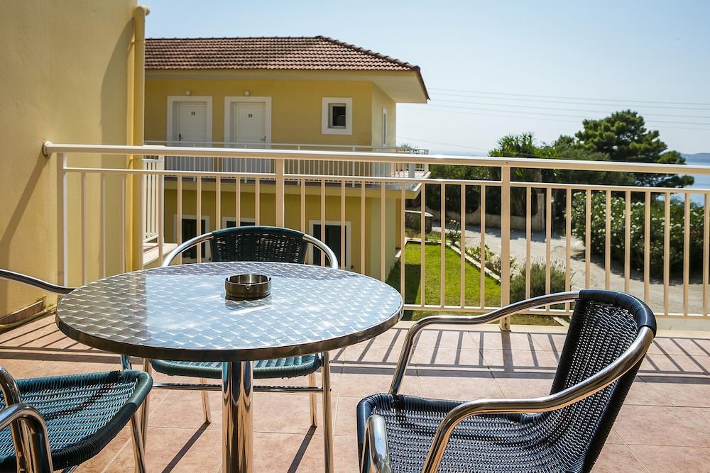 Lassi Hotel Luaran gambar