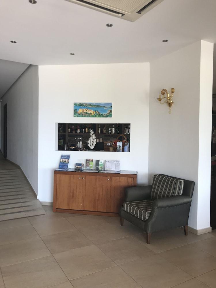 Lassi Hotel Luaran gambar