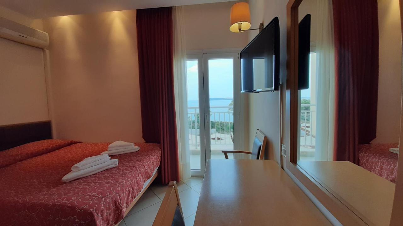 Lassi Hotel Luaran gambar