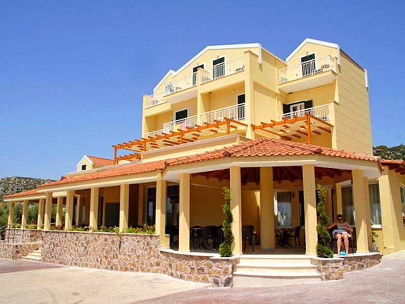 Lassi Hotel Luaran gambar